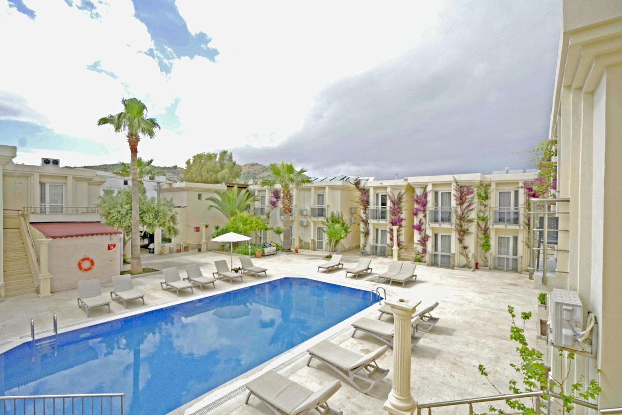Oemer Aybak Beach Hotel Bodrum Eksteriør bilde