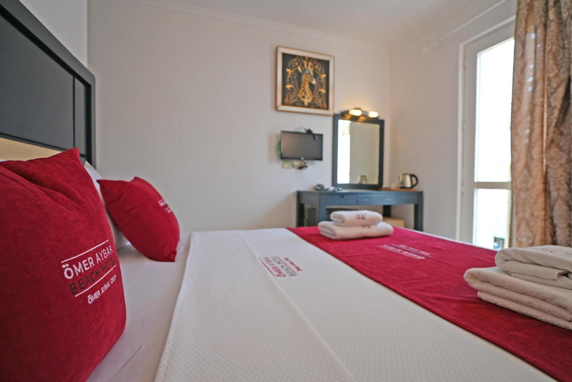 Oemer Aybak Beach Hotel Bodrum Eksteriør bilde