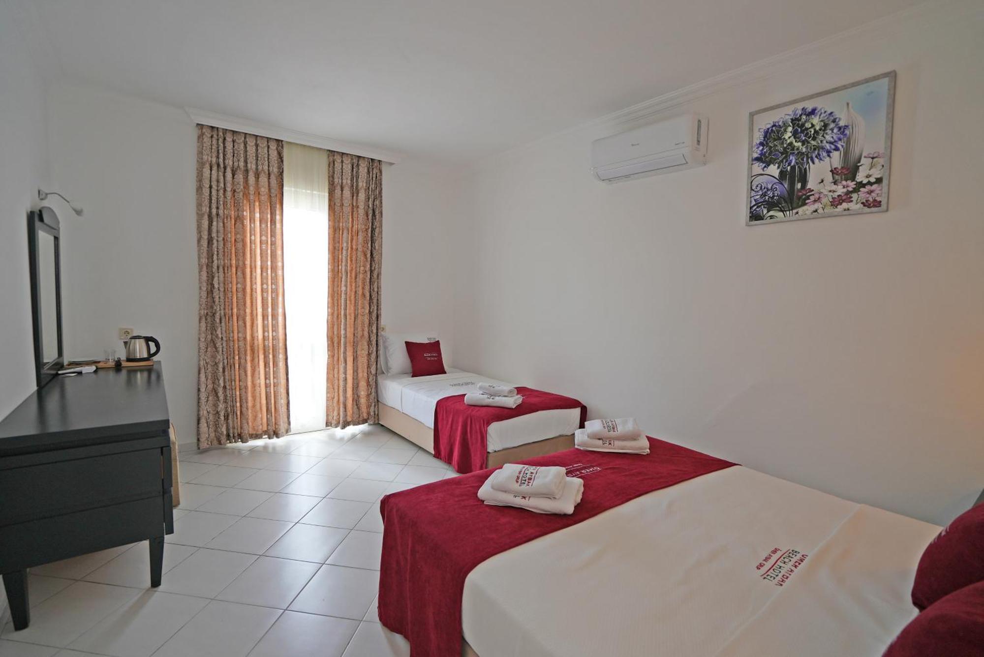 Oemer Aybak Beach Hotel Bodrum Eksteriør bilde